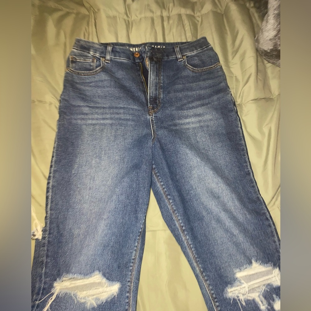 Curvy Mom , American Eagle jeans